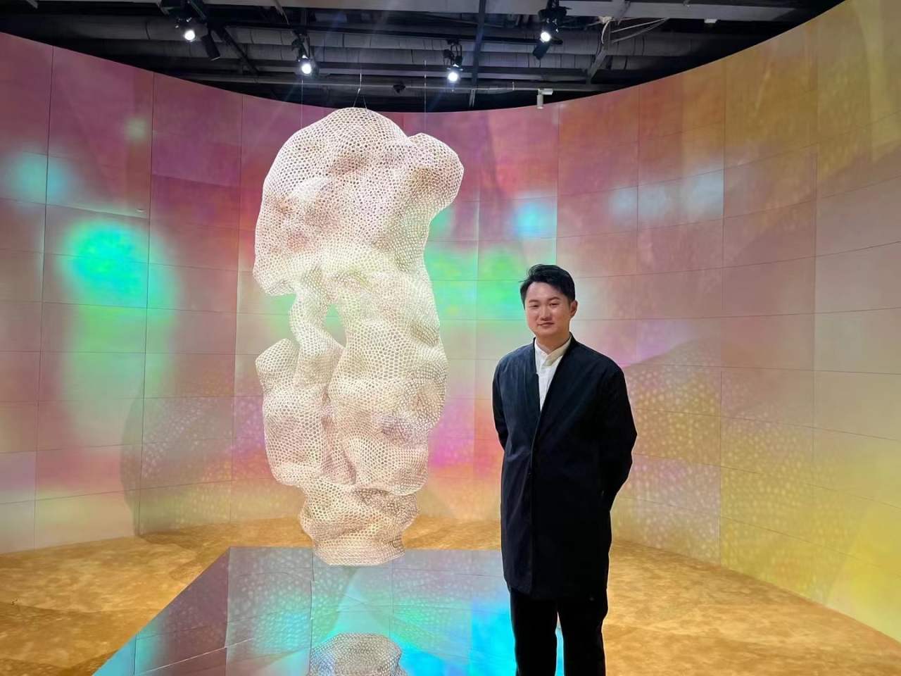 吾拉桐乡宁·30年丨他用细细的竹篾“编织”世界