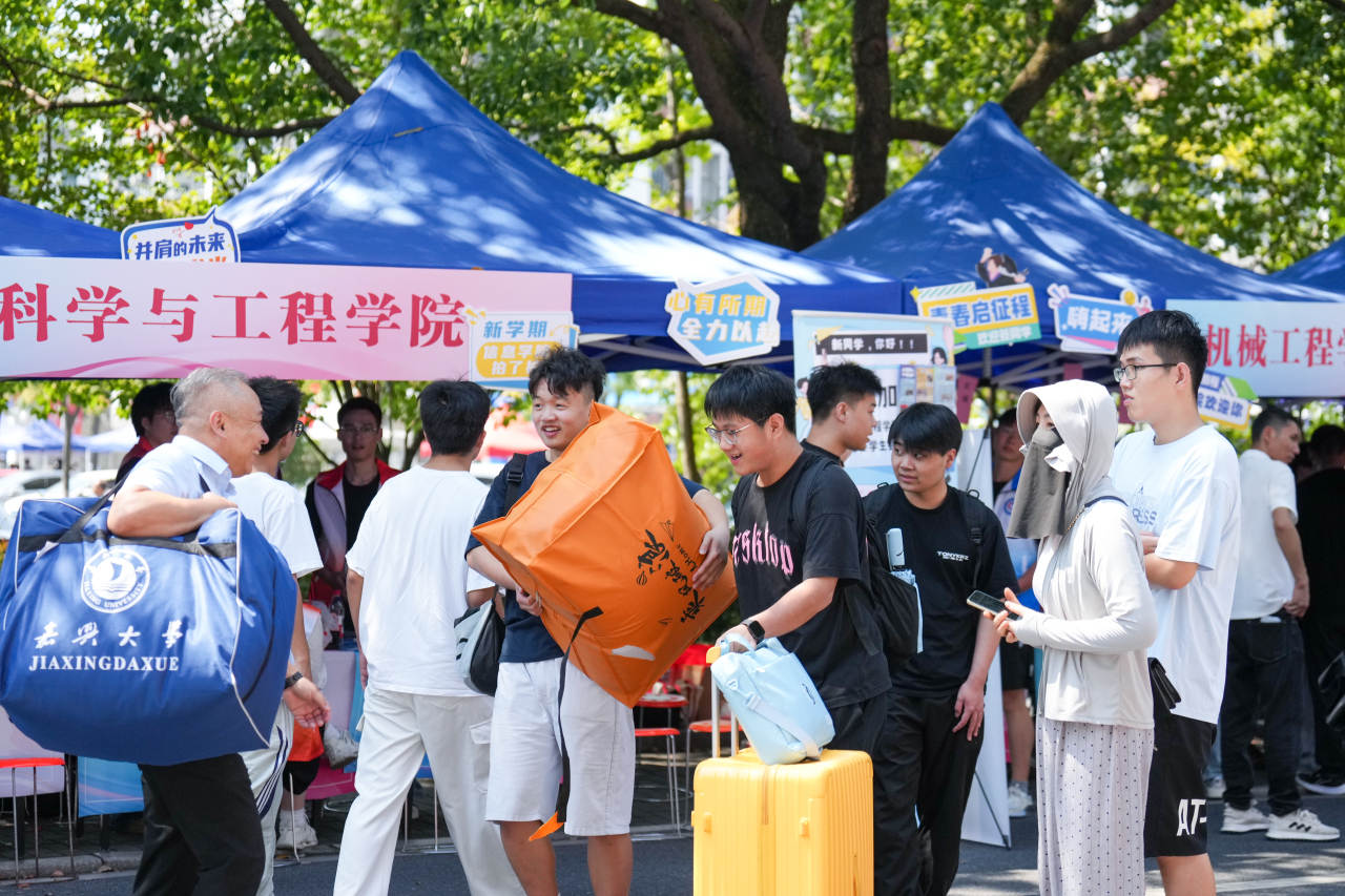 杨晴峰 (10).jpg 杨晴峰 (10).jpg