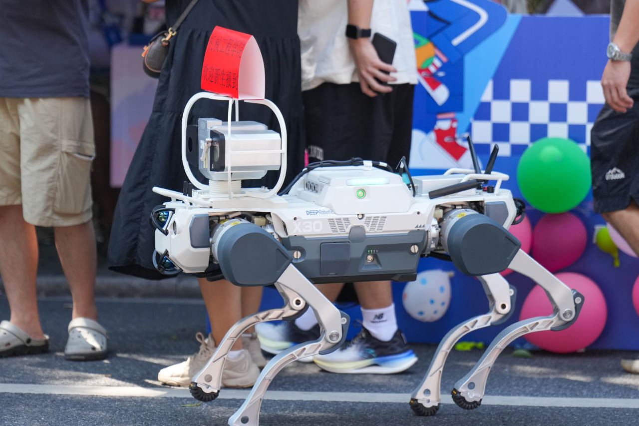 杨晴峰 (1).jpg 杨晴峰 (1).jpg