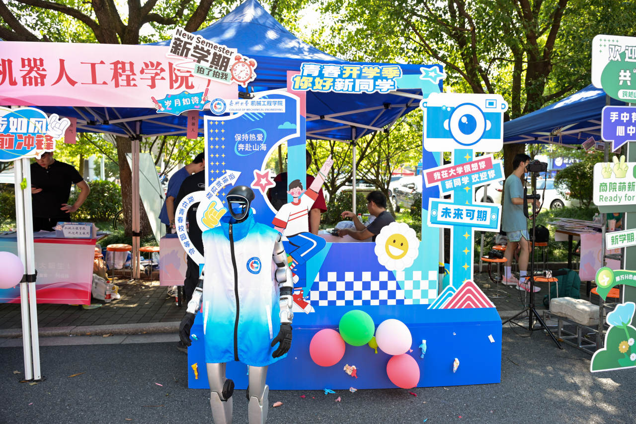 杨晴峰 (17).jpg 杨晴峰 (17).jpg